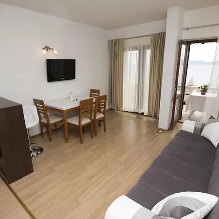 In With Sea View, Balcony, Air Conditioning, Wifi 3340-9 Apartment